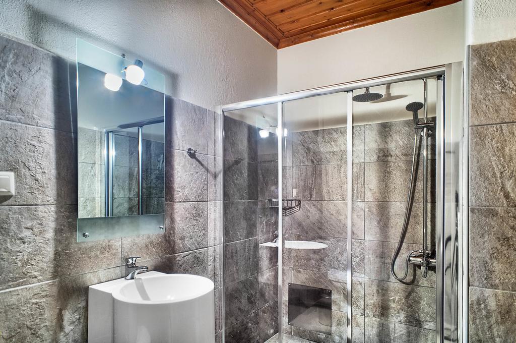 Zissis Hotel Аристи Номер фото